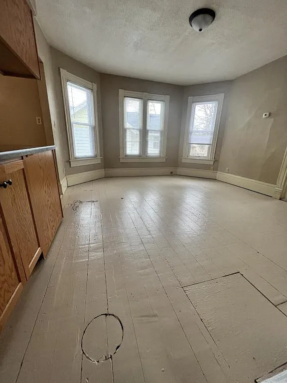 1124A Elmwood Ave — Photo 2