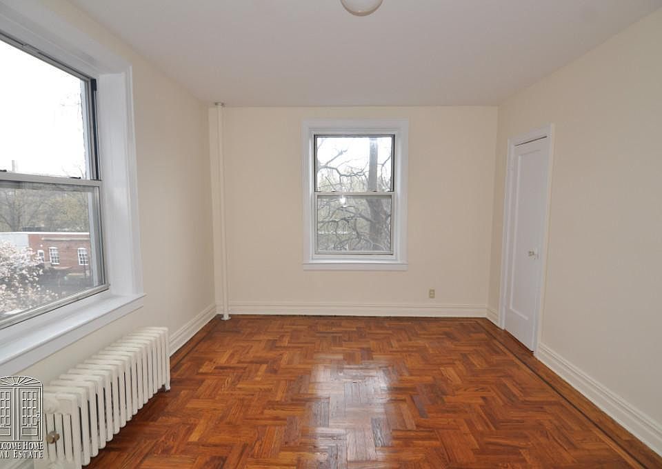1st image of 4115 46th St APT 4M