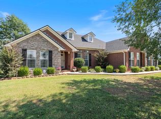 63 Sharon Rd, Vilonia, AR 72173