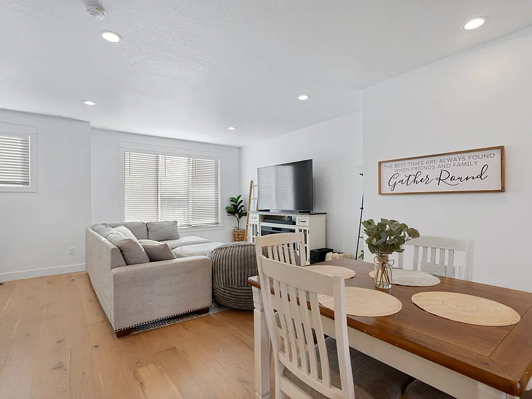 25 E Center St #64 — Photo 11