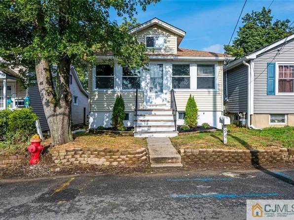 190 Cleveland Ave, Laurence Harbor, NJ 08879