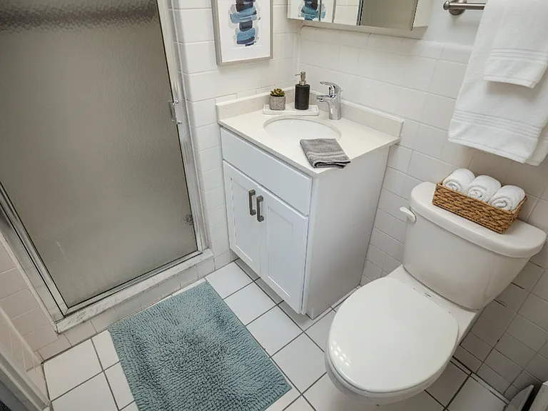 Bedroom bathroom Bedroom bathroom