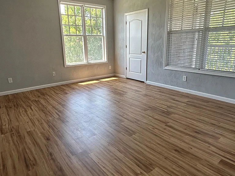 304 Troon Ct — Photo 17