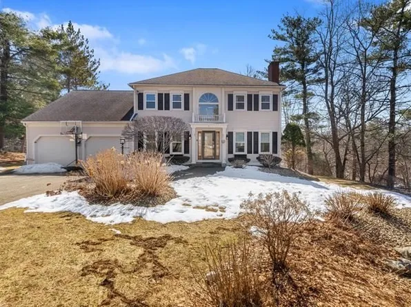 7 Blacksmith Way, Saugus, MA 01906