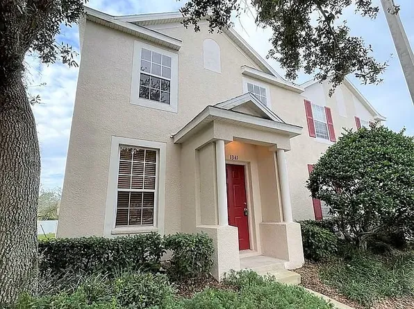 1341 Lyonshire Dr, Zephyrhills, FL 33543