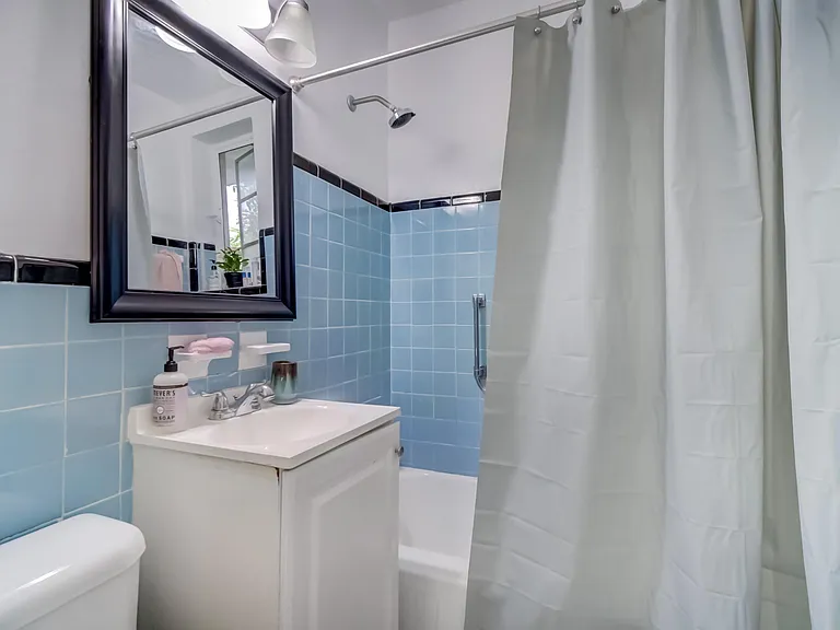 825 Jefferson Ave #2 — Photo 23