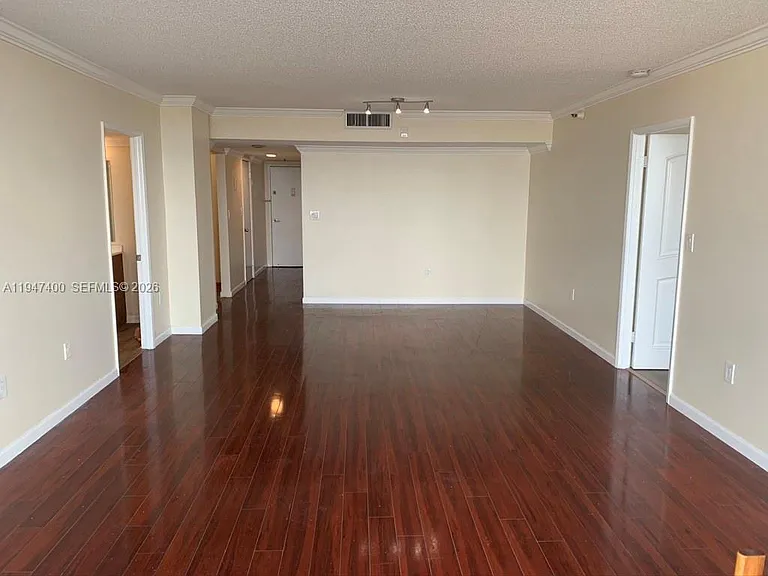 20505 E Country Club Dr #1631 — Photo 5