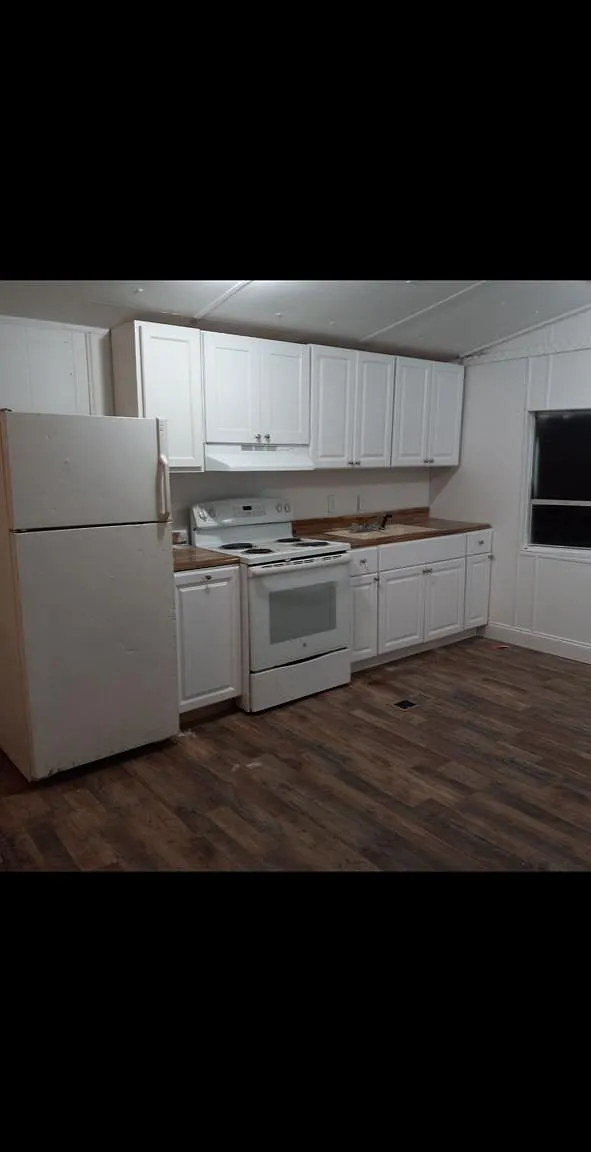 2 bed, 924 sqft, $895 — Photo 2