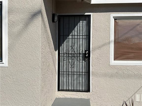 3rd image of 2121 E Piru St