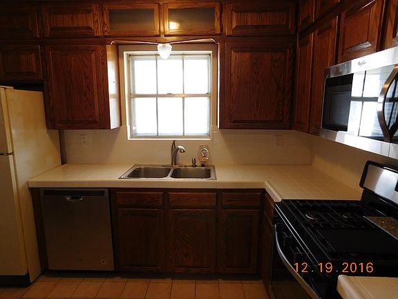 5th image of 108 Cottonwood Dr