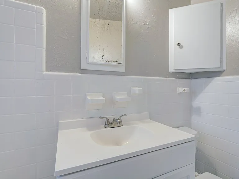 2845 Cambridge Ct — Photo 29