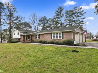 7 Crepe Myrtle Dr, Newnan, GA 30263