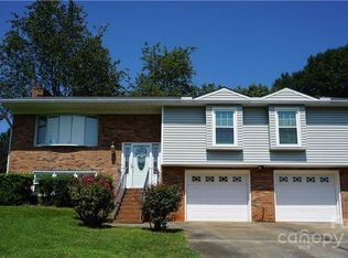 2043 Wallace Dairy Rd, Hickory, NC 28602