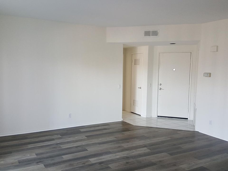 8615 Via Mallorca UNIT A, La Jolla, CA 92037 Zillow