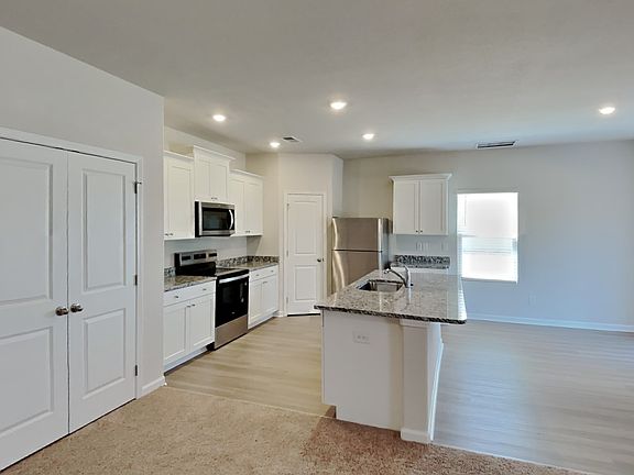 3rd image of 46 New Villas St