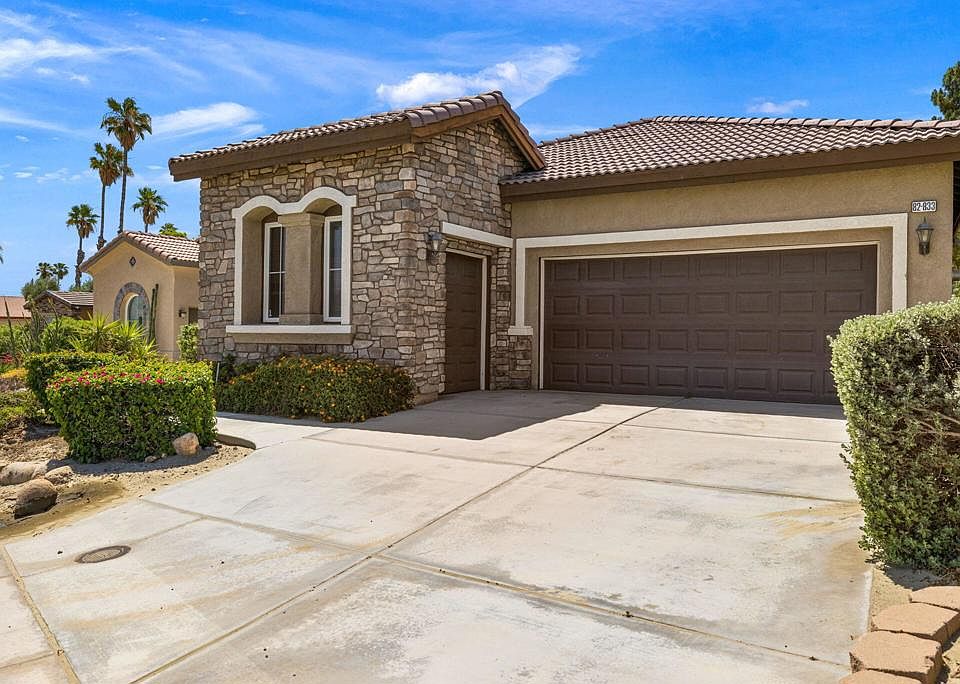 1st image of 82833 Odlum Dr