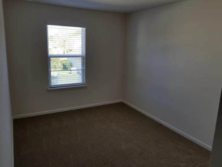 134 Moultrie Village Ln — Photo 5