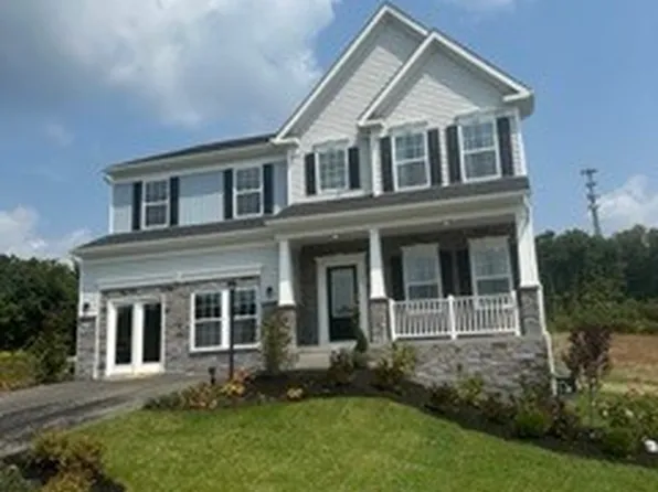1001 Stonegate Dr S, Fayette, PA 15057