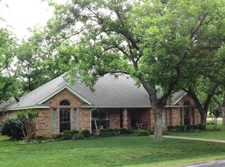 9013 N Longwood Dr, Granbury, TX 76049