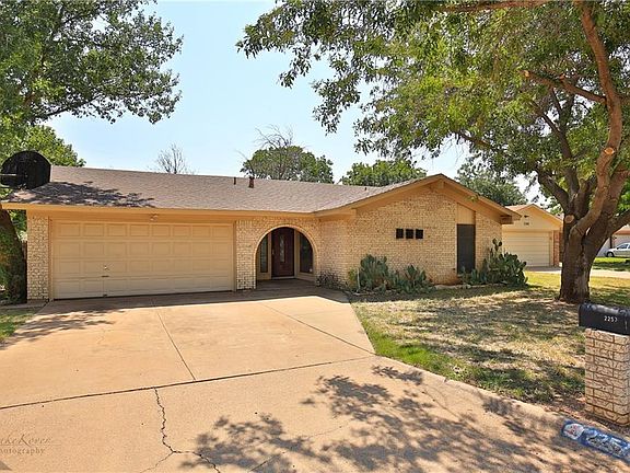 2nd image of 2257 Rexie Cir