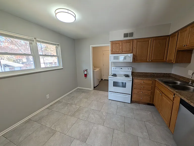 9204 E 54th Ter #9204 — Photo 10