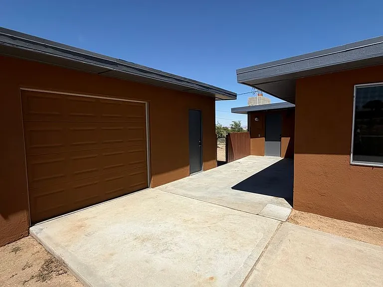 61606 Adobe Dr — Photo 11