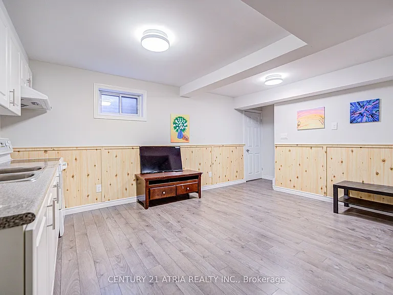 52 Applegate Cres — Photo 29