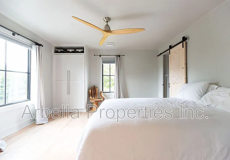511 Alabama St — Photo 26