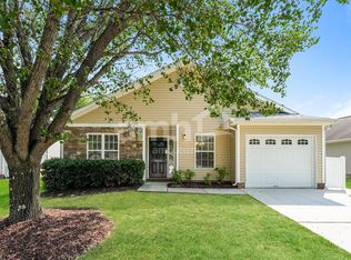 5835 Regent Village Dr, Winston Salem, NC 27103