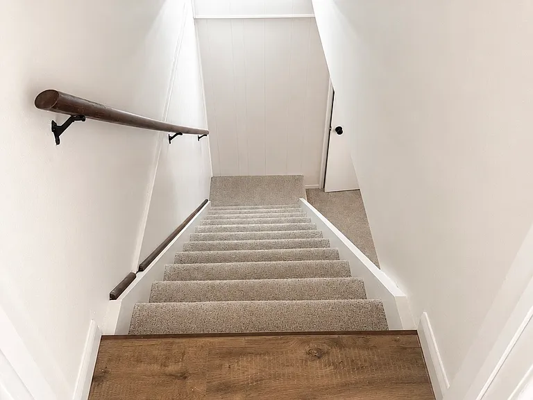 5168 S 147th Cir — Photo 15