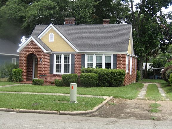 3rd image of 608 S Main St