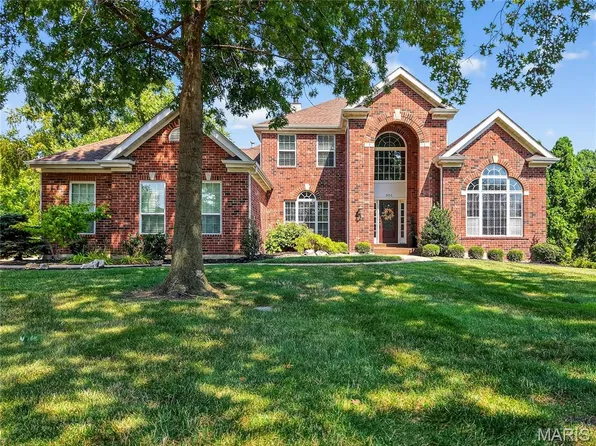 503 Keswick Dr, Lake Saint Louis, MO 63367