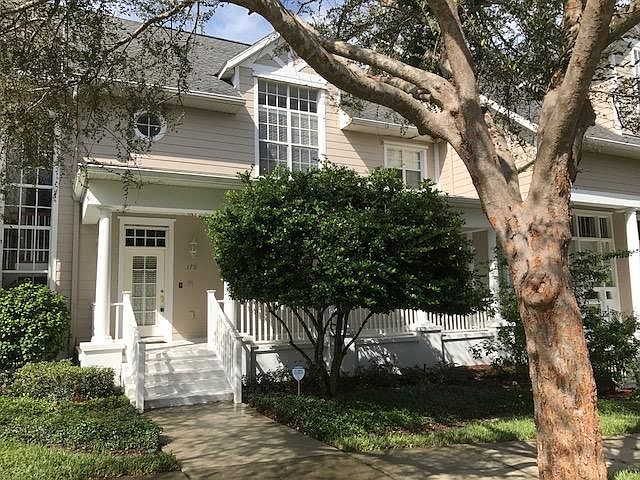 Beautiful 3 bedroom townhome near Lake Minneola.
