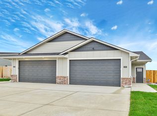 462 Long Path Ct, Goddard, KS 67052