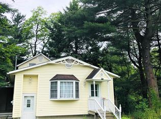 111 3rd Ln, Hollsopple, PA 15935