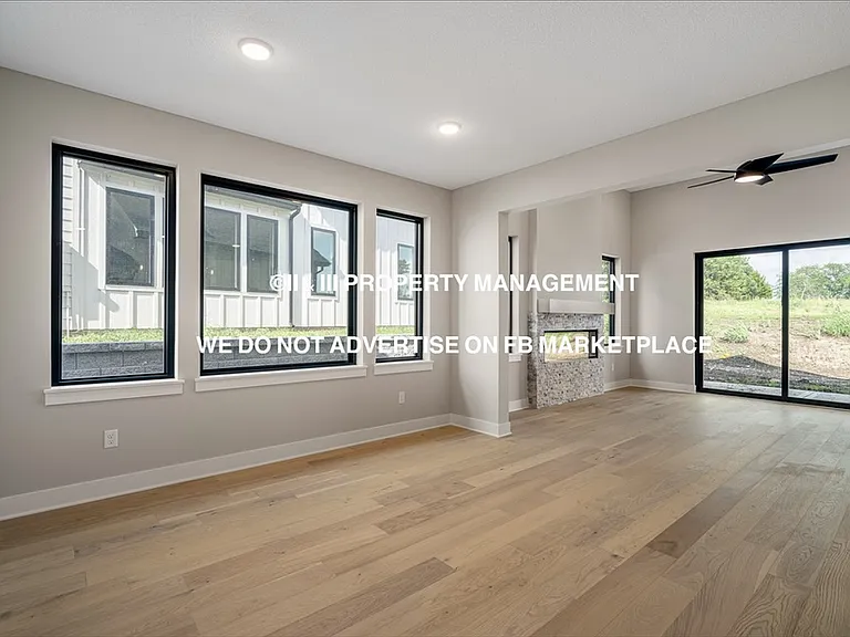 9579 Jupiter St — Photo 11