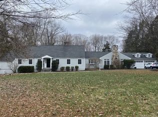 10 Topfield Rd, Wilton, CT 06897