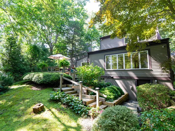 4 Long Hill Farm, Guilford, CT 06437