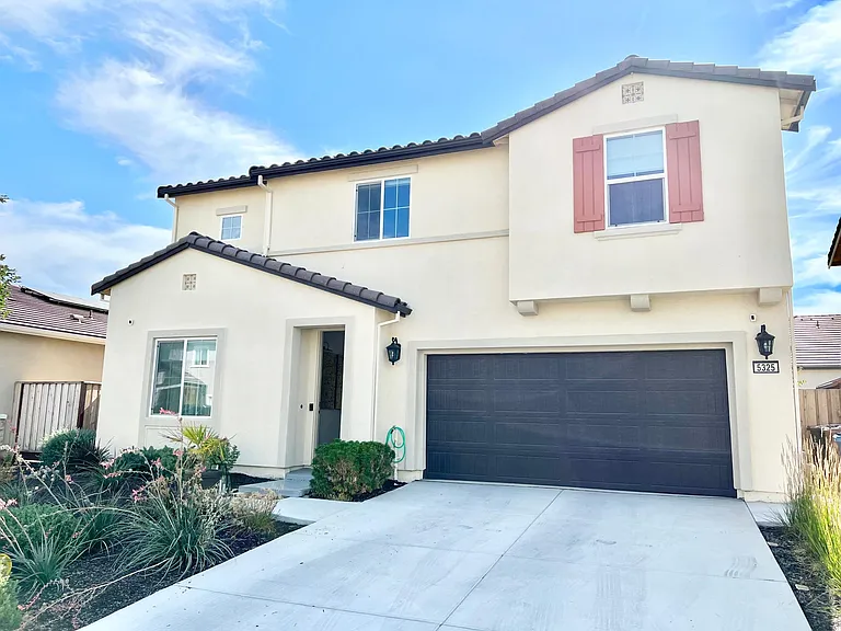 5325 Knights Valley Ln — Photo 2