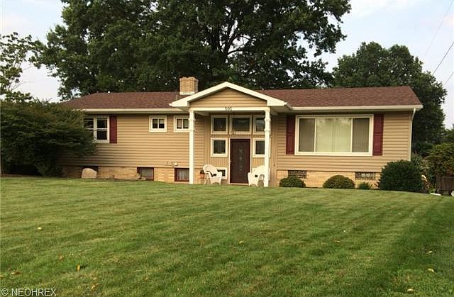1st image of 805 Woodland Ave
