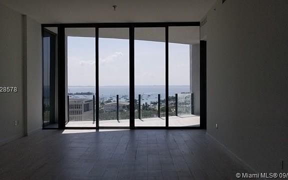 3rd image of 2821 S Bayshore Dr Unit 11B