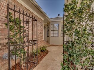 1717 Dauphine Dr, Tuscaloosa, AL 35406