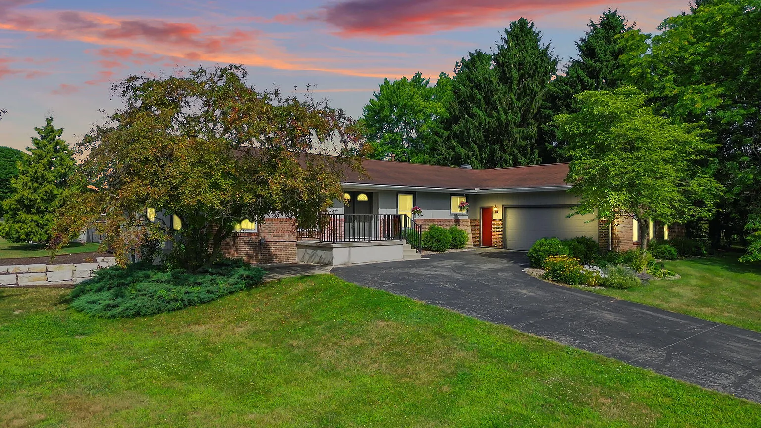 1576 N 400 W photo 1