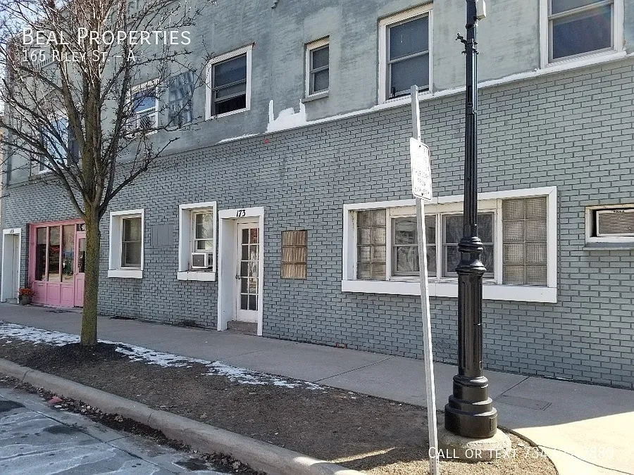 1 bed, $895 — Photo 2