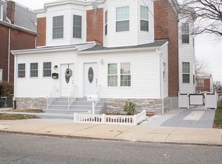 7318 Lawndale St, Philadelphia, PA 19111