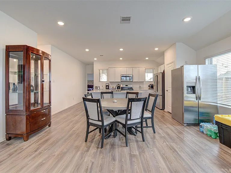 2904 Cordova Hill Dr — Photo 8