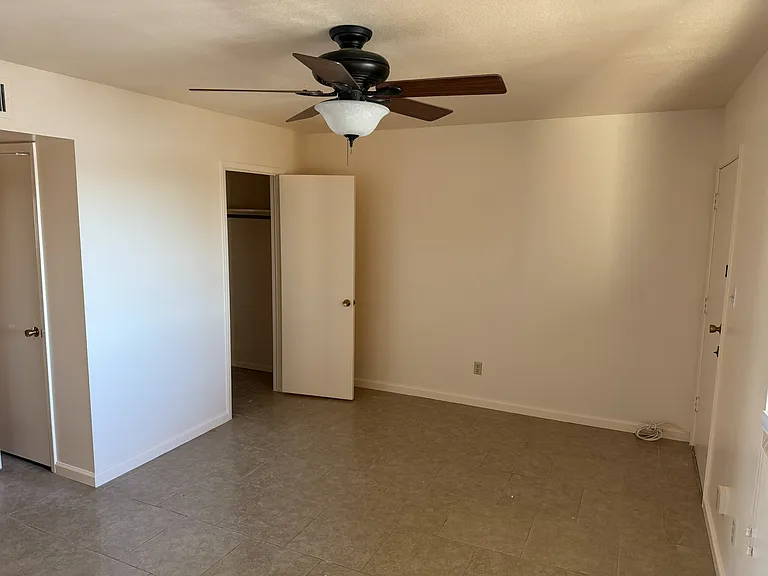 2803 S 1st Ave — Photo 18
