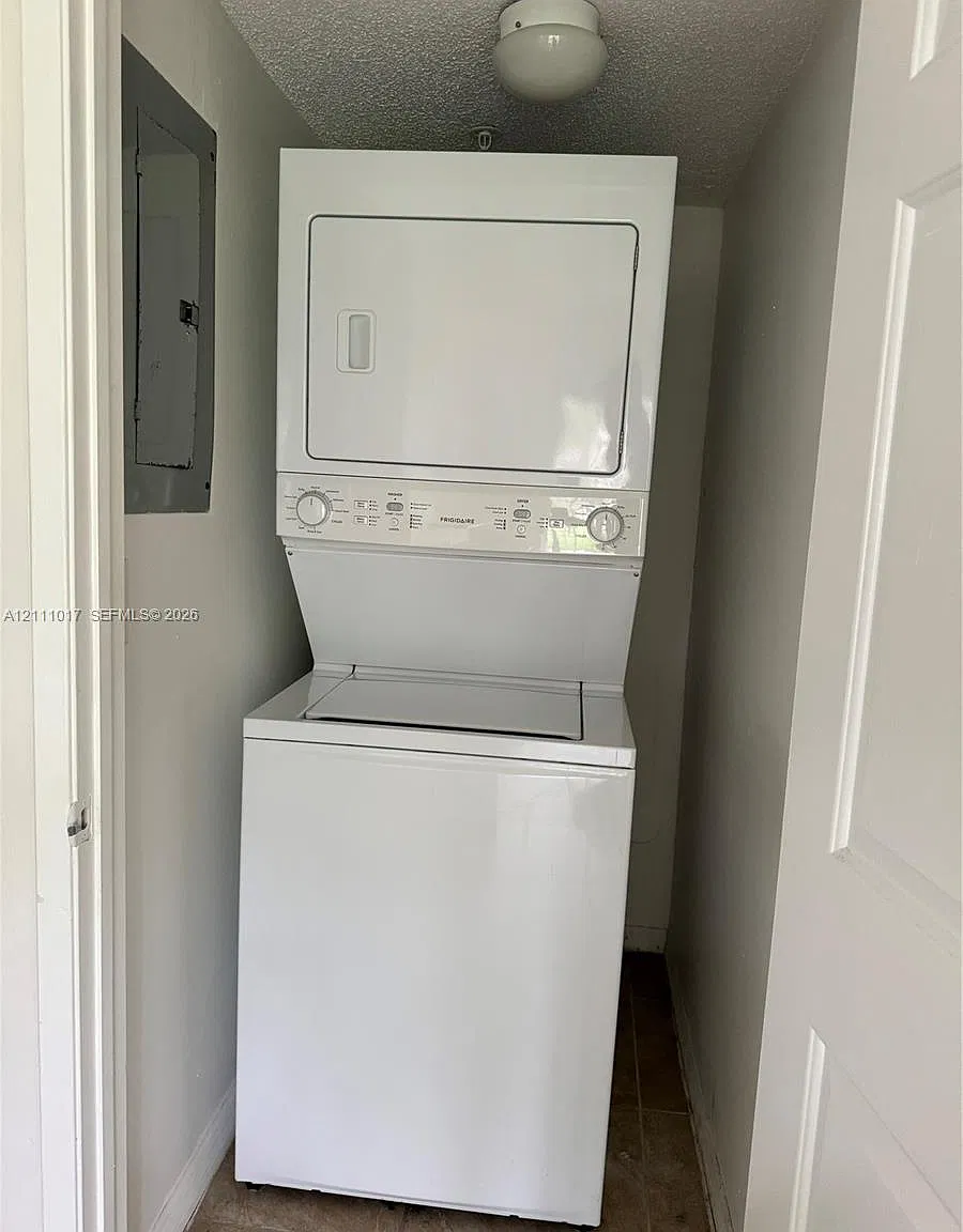Royal Grand Condo — Photo 4