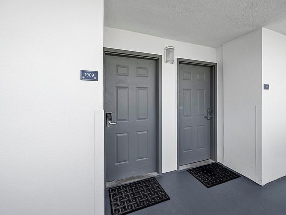 2nd image of 1002 Us Highway 98 W Unit 1909