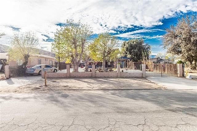 1st image of 4022 Mountain Dr